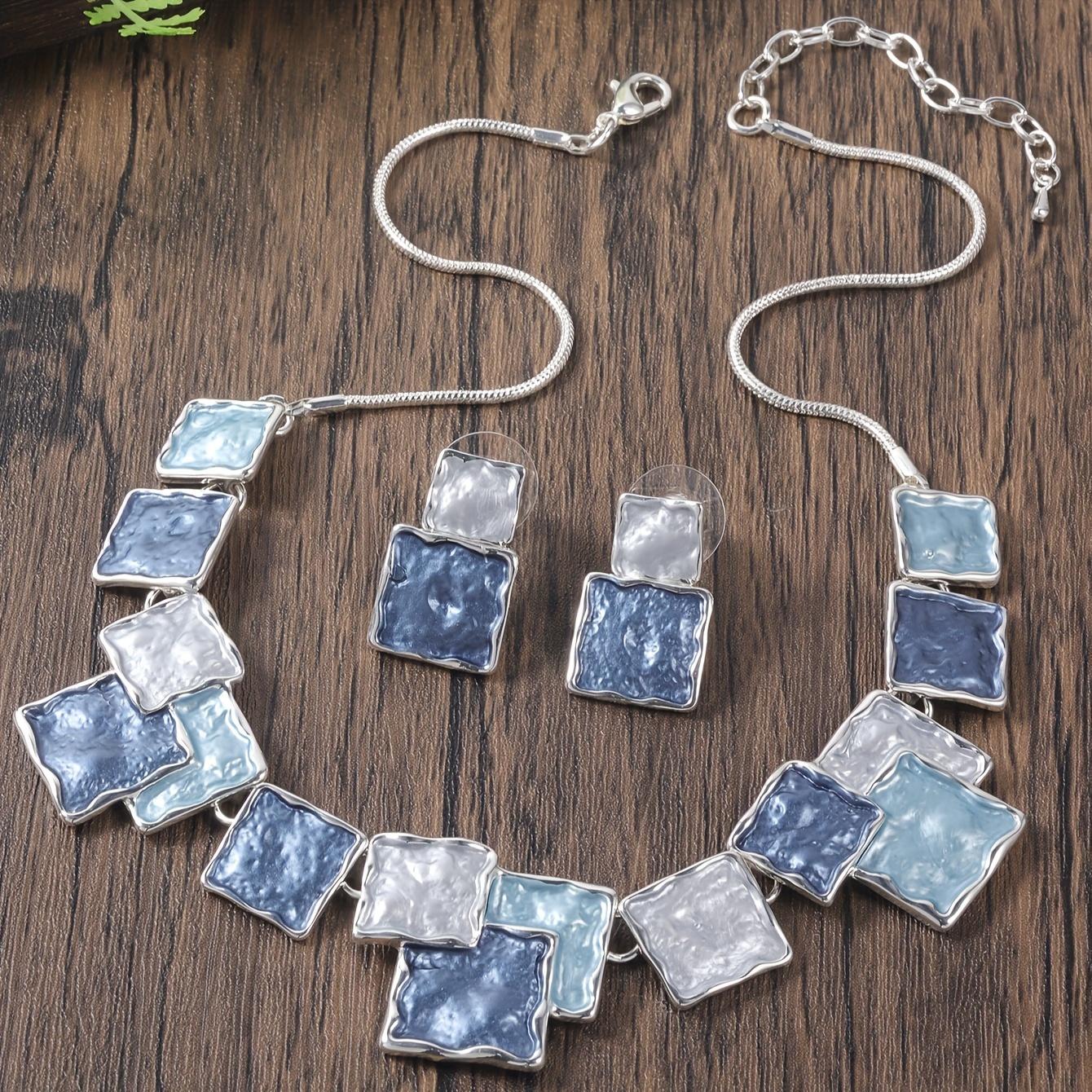 1 комплект геометрических украшений, простое ожерелье и серьги в праздничном стиле для женщин, игла для ушей из нержавеющей стали, для повседневной носки и особых случаев синий
1 комплект геометрических украшений, простое ожерелье и серьги в праздничном стиле для женщин, игла для ушей из нержавеющей стали, для повседневной носки и особых случаев синий