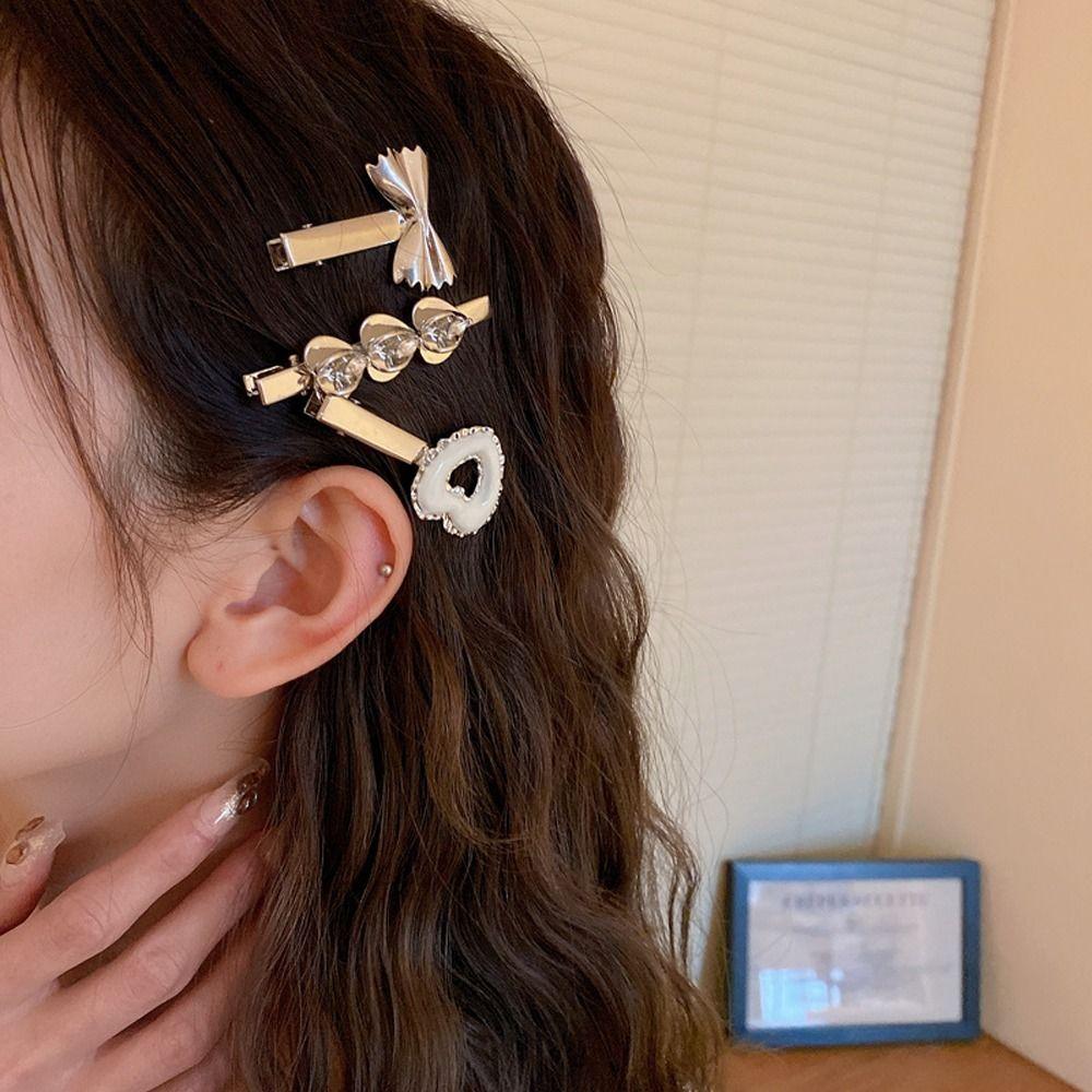 Clips Princess Hairpins Stylish Headwear Small Duckbill Clips Women Hair Clips Heart Bow Hairpins C-1pair
Clips Princess Hairpins Stylish Headwear Small Duckbill Clips Women Hair Clips Heart Bow Hairpins C-1pair
