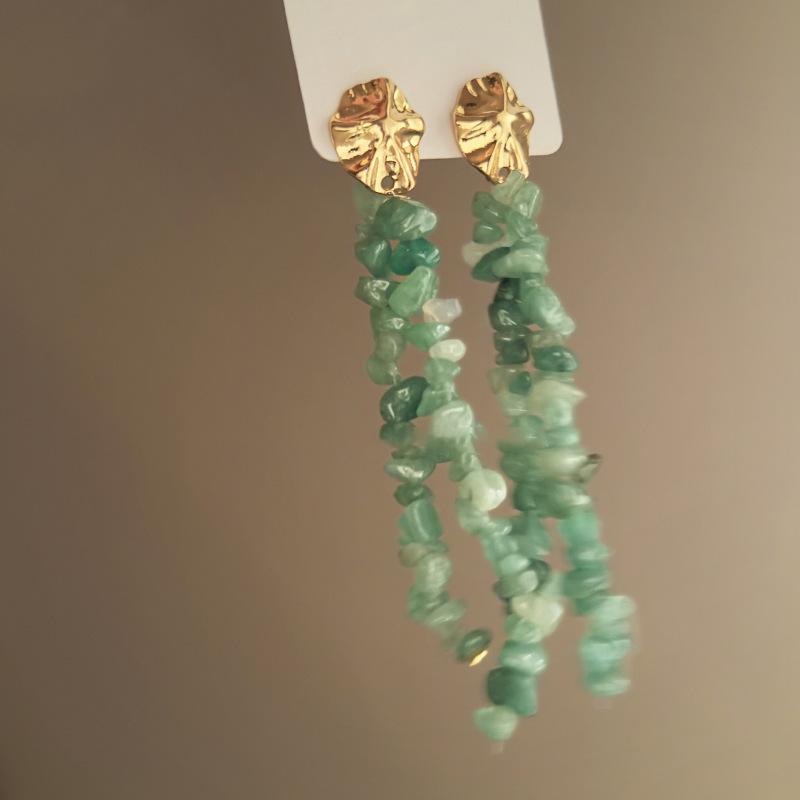 Складные серьги-кисточки из натурального камня неправильной формы, темпераментные универсальные серьги-гвоздики, модные нишевые простые серьги
Складные серьги-кисточки из натурального камня неправильной формы, темпераментные универсальные серьги-гвоздики, модные нишевые простые серьги