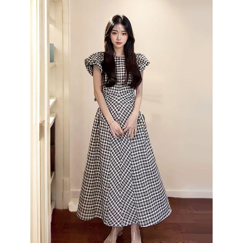 French Style Retro Puff Sleeve Gingham Dress Women s Summer Special-Interest Design Fancy Chic Cut Out Waist-Slimming Long Dress Black plaid skirt S
French Style Retro Puff Sleeve Gingham Dress Women s Summer Special-Interest Design Fancy Chic Cut Out Waist-Slimming Long Dress Black plaid skirt S