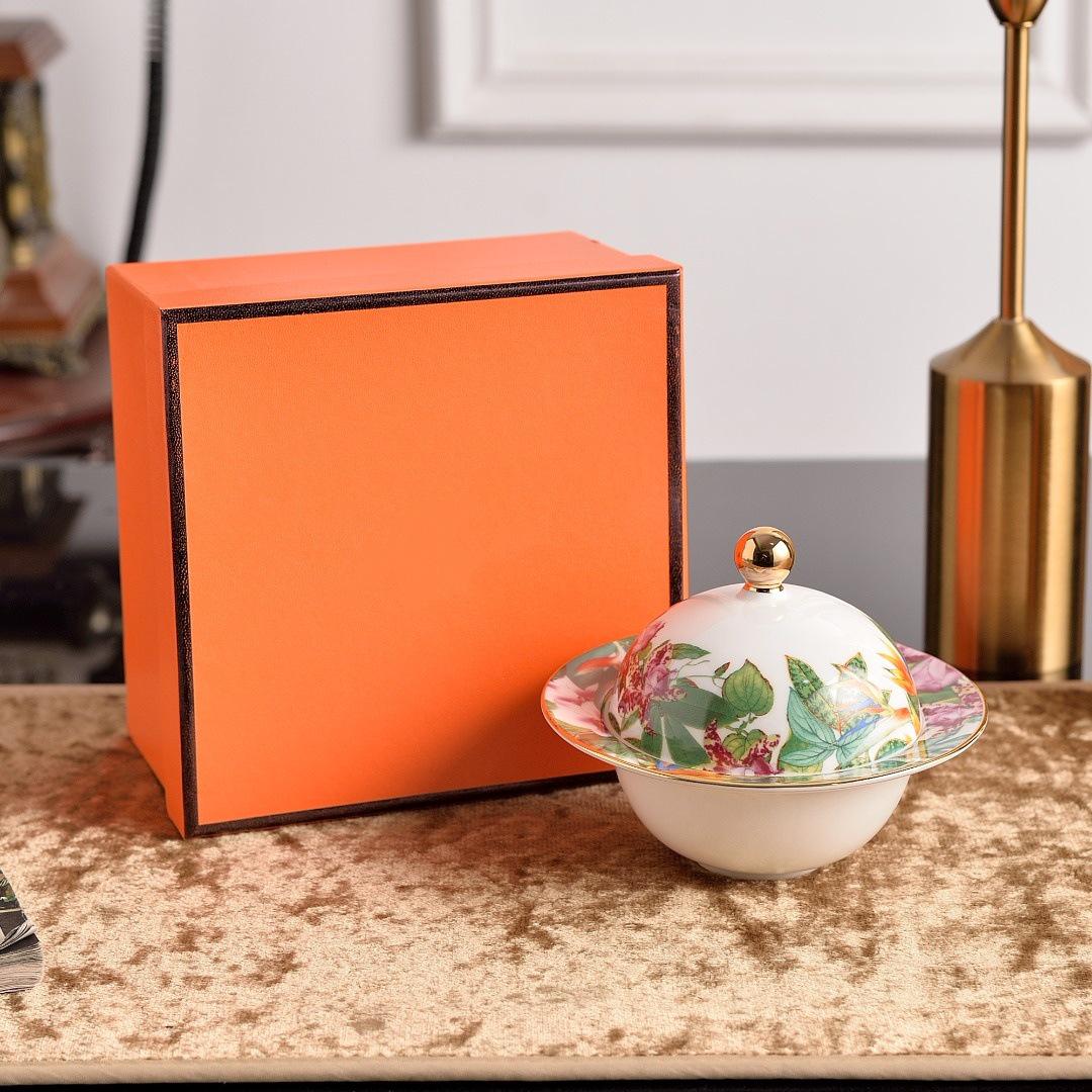 Luxe Bone China Tropical Rainforest Stew Pot & Bowl Set for Home & Hotel Use
Luxe Bone China Tropical Rainforest Stew Pot & Bowl Set for Home & Hotel Use