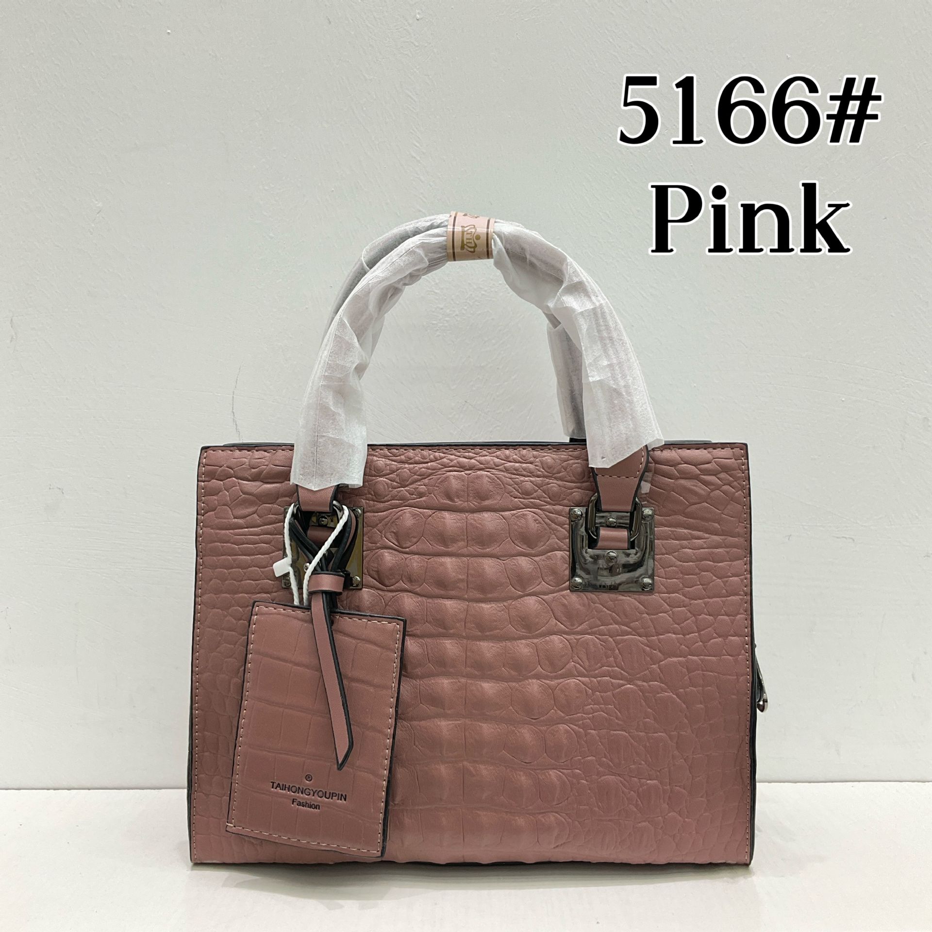 2024 New Trendy Handheld Tote Bag Trendy European and American Shoulder Bag Large Capacity Crocodile Pattern Crossbody Bag
2024 New Trendy Handheld Tote Bag Trendy European and American Shoulder Bag Large Capacity Crocodile Pattern Crossbody Bag