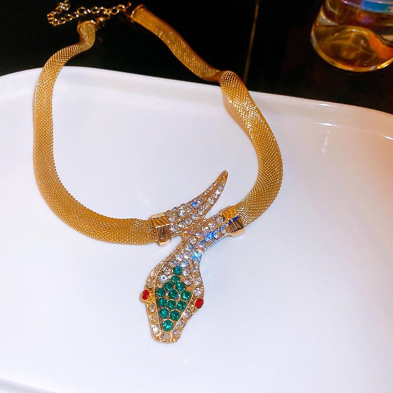 Винтажное роскошное колье-подвеска в виде капли с бриллиантом для женщин - Придворный стиль, высококлассный ретро-дизайн
Винтажное роскошное колье-подвеска в виде капли с бриллиантом для женщин - Придворный стиль, высококлассный ретро-дизайн