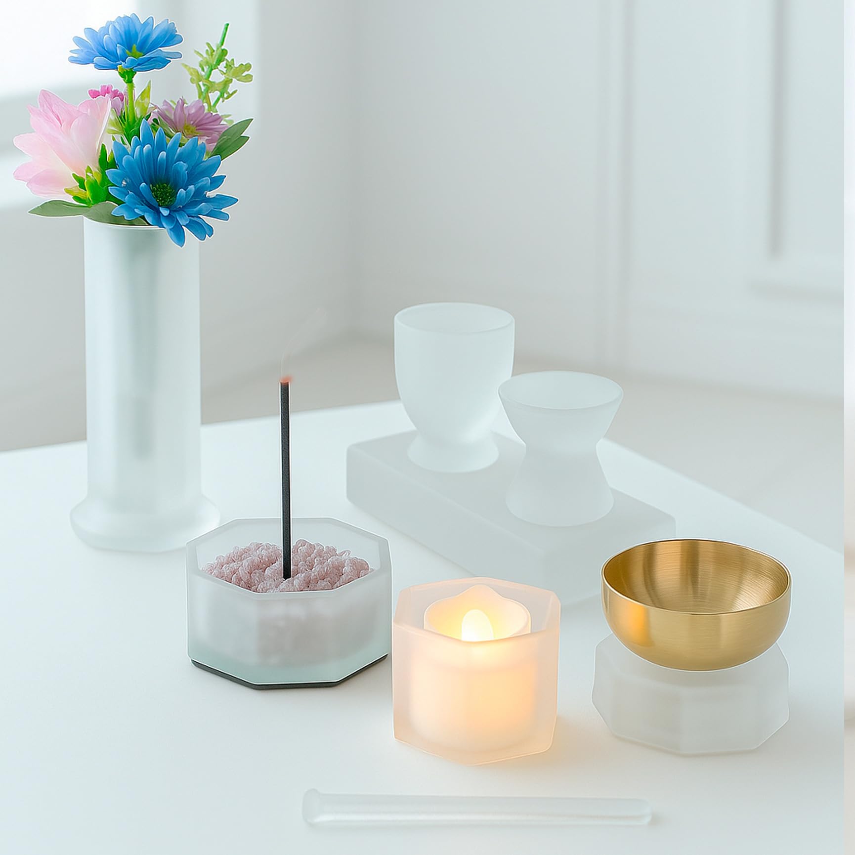 TetoTe Hand to Buddhist altar set Tapestry Glass Buddhist altar set Rice and water container Rice and water stand Incense burner Flower stand Candle
TetoTe Hand to Buddhist altar set Tapestry Glass Buddhist altar set Rice and water container Rice and water stand Incense burner Flower stand Candle