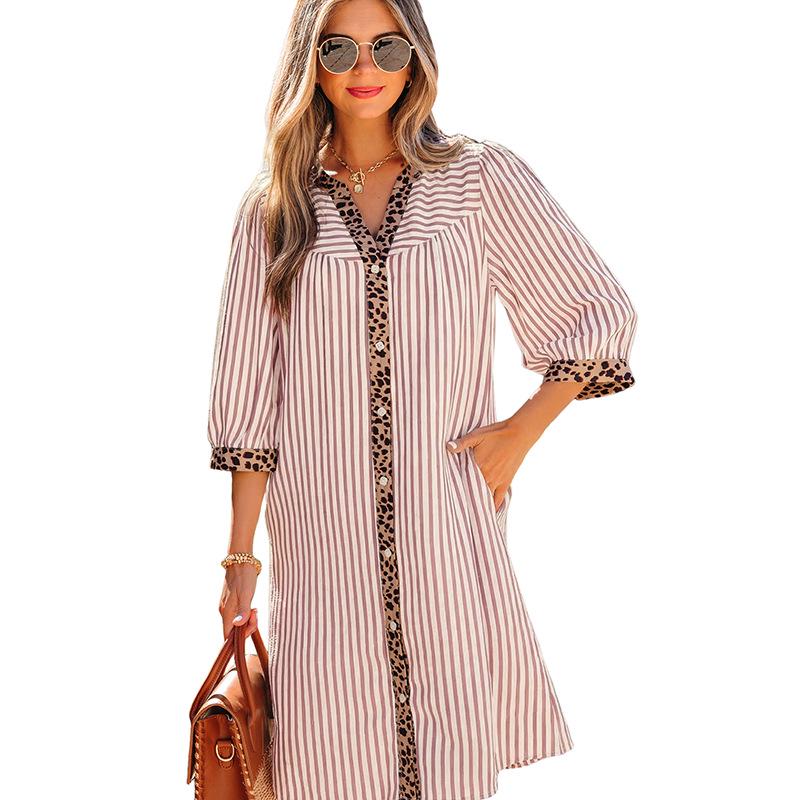 2026 Summer Women s European-American Fashion Printed Single-Breasted Button Loose Shirt Dress Contact customer service for purchase link
2026 Summer Women s European-American Fashion Printed Single-Breasted Button Loose Shirt Dress Contact customer service for purchase link