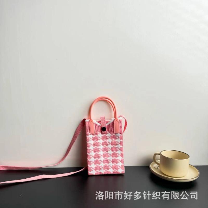 Премиальный сенсорный ns сумка для мобильного телефона новая мультяшная вязаная сумка дофаминовая ниша универсальная сумка-мессенджер через плечо сумочка 12*18CM
Премиальный сенсорный ns сумка для мобильного телефона новая мультяшная вязаная сумка дофаминовая ниша универсальная сумка-мессенджер через плечо сумочка 12*18CM