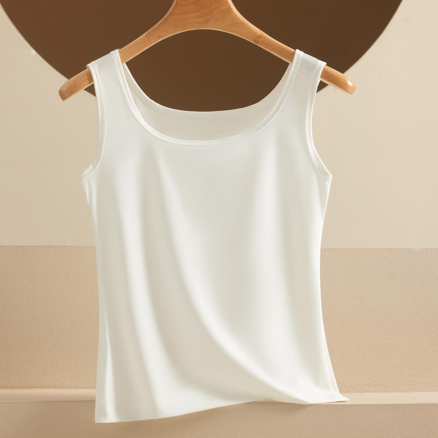 Ice Silk Camisole Vest: Women s Beautiful Back, Round Neck, Plus Size, Slimming Base Layer for Spring & Summer 3XL (135-155 jin) білий
Ice Silk Camisole Vest: Women s Beautiful Back, Round Neck, Plus Size, Slimming Base Layer for Spring & Summer 3XL (135-155 jin) білий