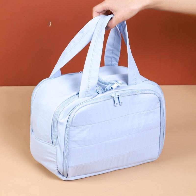 Ladies Four Seasons Solid Color Makeup Bag Portable Large Capacity Multi Functional Compartment Storage Travel Toilet Bag небесно-голубой
Ladies Four Seasons Solid Color Makeup Bag Portable Large Capacity Multi Functional Compartment Storage Travel Toilet Bag небесно-голубой