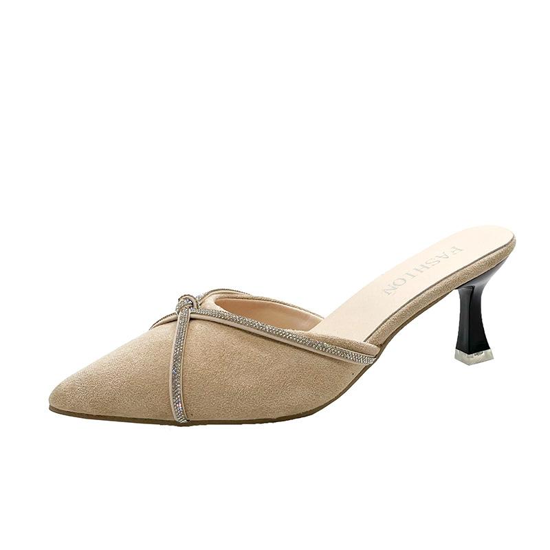 Korean version of fashion bag head sandals summer new pointed high heel thin heel empty half drag women s outer sandals 40 бежевый
Korean version of fashion bag head sandals summer new pointed high heel thin heel empty half drag women s outer sandals 40 бежевый