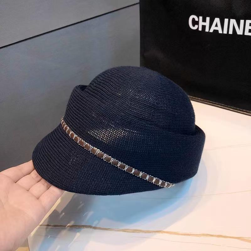 New Spring and Summer Thin Breathable Equestrian Hats for Women Show Small Face Outdoor Travel Photo French Elegant Retro Berets 56-58 cm темно-синий
New Spring and Summer Thin Breathable Equestrian Hats for Women Show Small Face Outdoor Travel Photo French Elegant Retro Berets 56-58 cm темно-синий