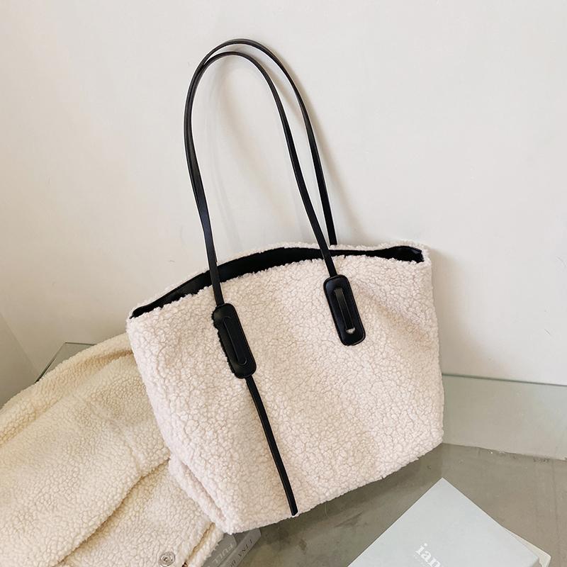 Модные повседневные женские сумки-тоуты осень-зима корейской версии, плюшевые сумки через плечо, однотонные, универсальные, большой емкости (30cm<Max Length<50cm)
Модные повседневные женские сумки-тоуты осень-зима корейской версии, плюшевые сумки через плечо, однотонные, универсальные, большой емкости (30cm<Max Length<50cm)