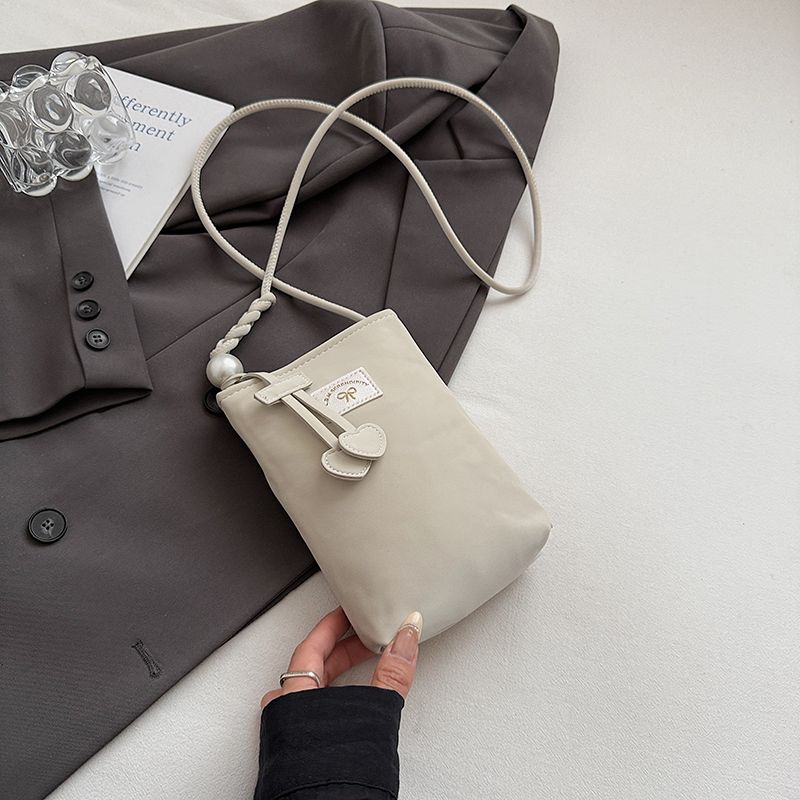 Summer Summer High-Grade Super Popular Yellow Small Bag Women 2025 New Fashion Niche Messenger Bag Mobile Phone Bag Trendy Gray
Summer Summer High-Grade Super Popular Yellow Small Bag Women 2025 New Fashion Niche Messenger Bag Mobile Phone Bag Trendy Gray