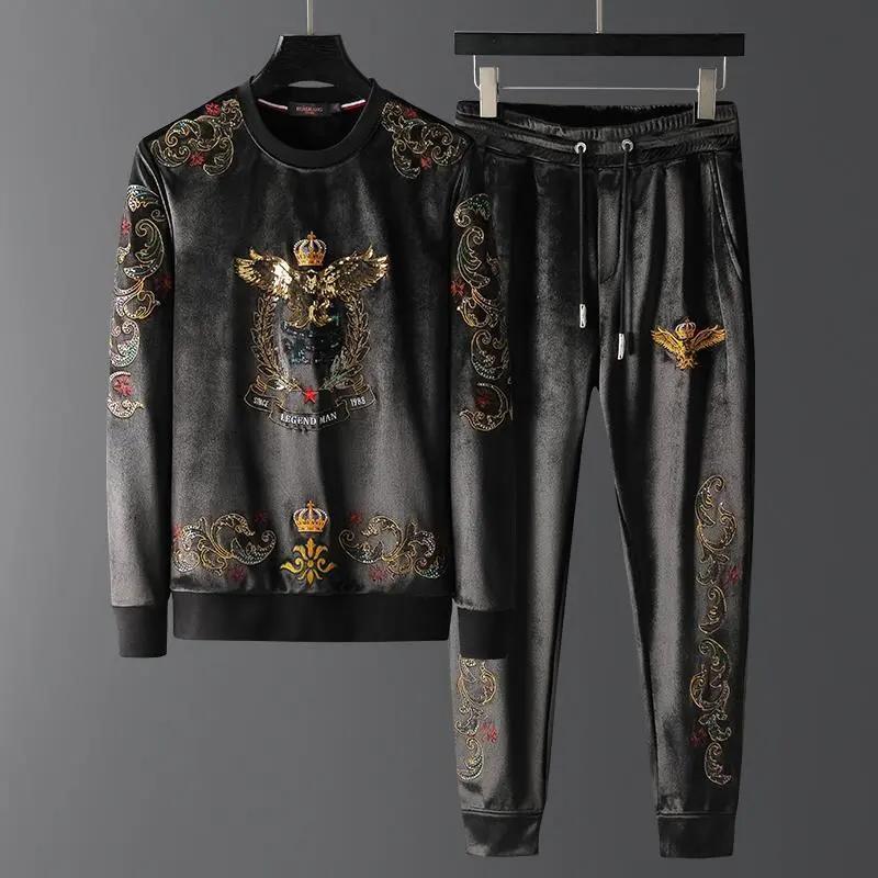 Осінньо-зимовий чоловічий повсякденний костюм з круглим вирізом, на флісі, модний, високоякісний, з вишивкою корони та орла, стьобаний, набір з двох предметів L
Осінньо-зимовий чоловічий повсякденний костюм з круглим вирізом, на флісі, модний, високоякісний, з вишивкою корони та орла, стьобаний, набір з двох предметів L