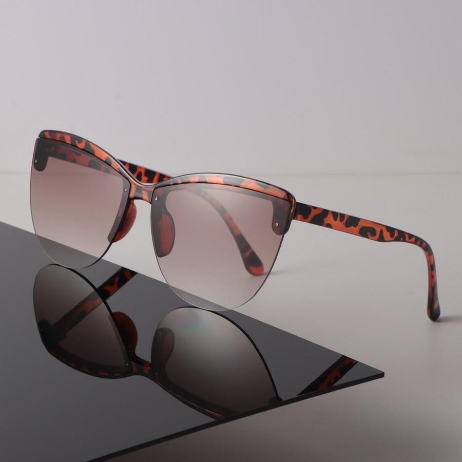 Классические модные солнцезащитные очки Женские Menjingmian Other
Классические модные солнцезащитные очки Женские Menjingmian Other