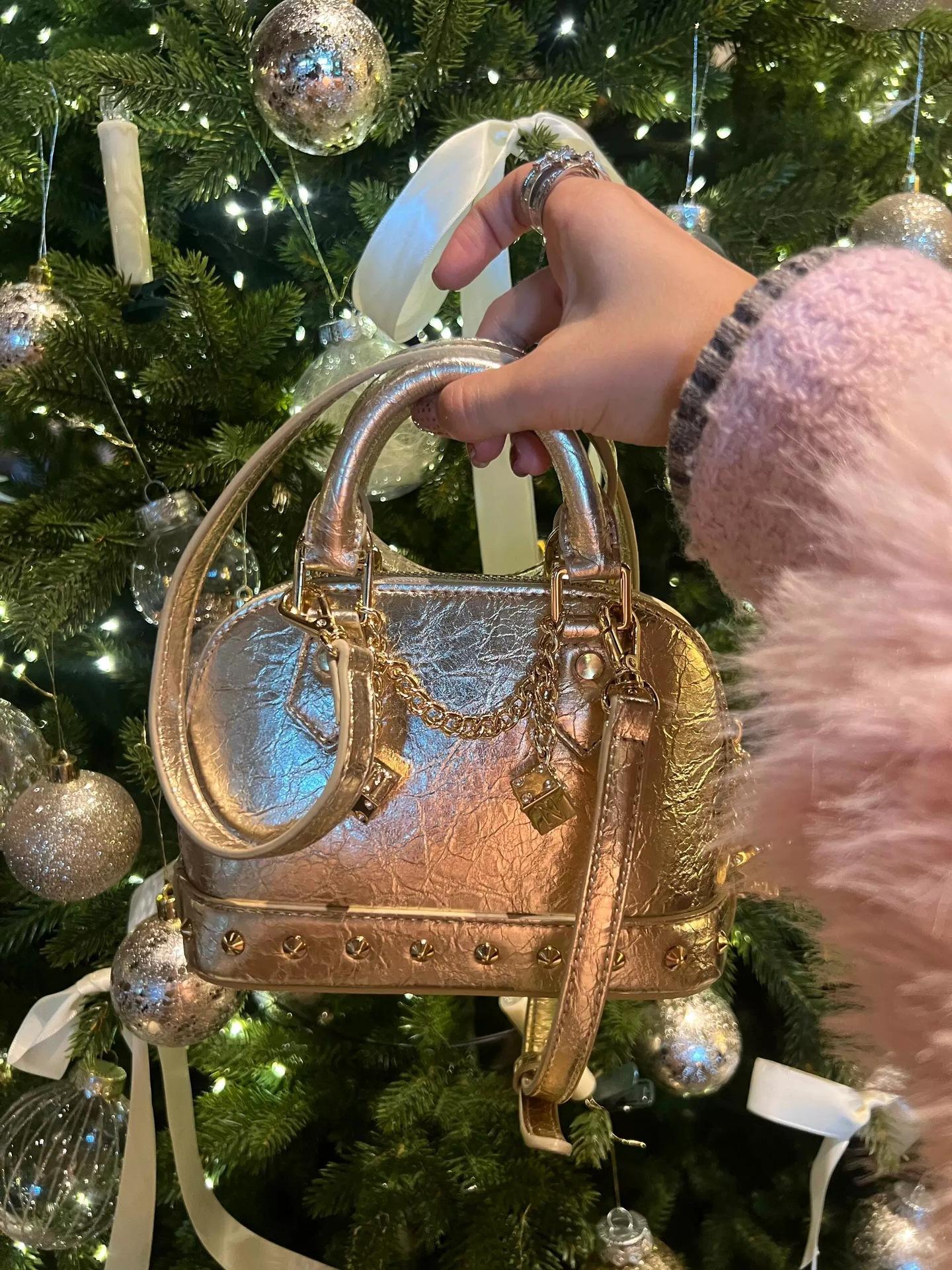 JIAERDI Versatile Gold Shell Bag Purse Women Vintage Chain Leather Y2k Hand Bag Female Retro Casual Crossbody Bags Wallets New 18x14x8cm золотой
JIAERDI Versatile Gold Shell Bag Purse Women Vintage Chain Leather Y2k Hand Bag Female Retro Casual Crossbody Bags Wallets New 18x14x8cm золотой