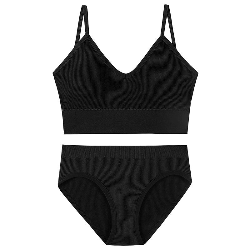 Underwear women s no steel ring, sexy small breasts gather together, primer, beautiful back vest, seamless large size, padded bra set. xl: 75-87.5kg чорний
Underwear women s no steel ring, sexy small breasts gather together, primer, beautiful back vest, seamless large size, padded bra set. xl: 75-87.5kg чорний