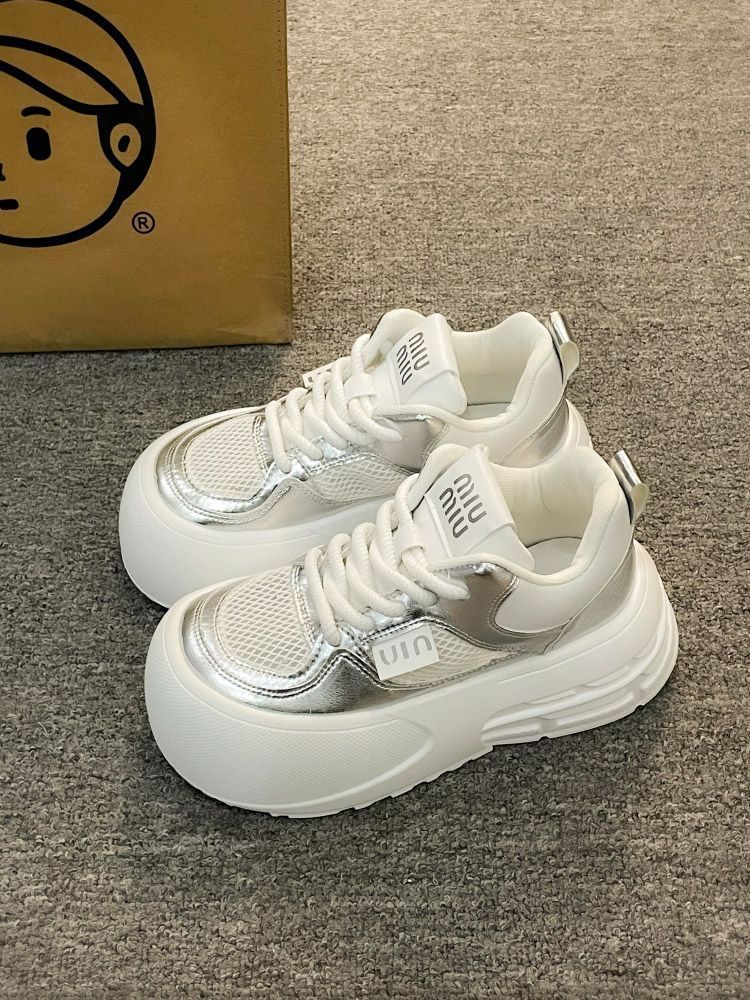 Mesh breathable board shoes women s 2025 new spring and summer popular sports shoes small height increase fashion casual shoes 35
Mesh breathable board shoes women s 2025 new spring and summer popular sports shoes small height increase fashion casual shoes 35