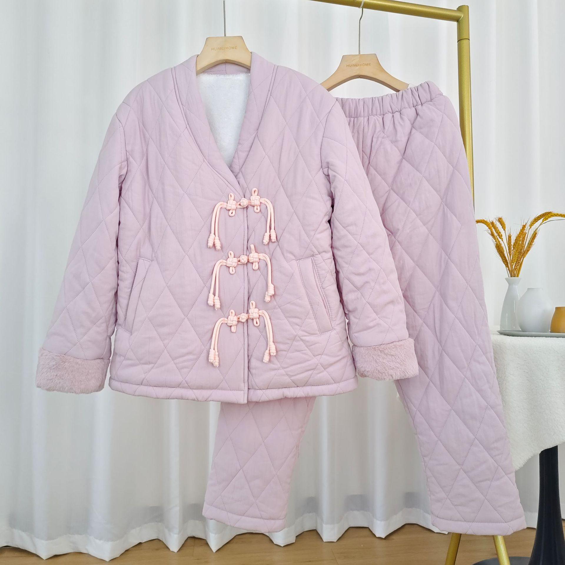 Women s Winter Quilted Cotton Pajama Set - Thickened Velvet, Warm, and Suitable for Outdoor Wear, National Style L (recommended for 55-65 kg) светло-розовый
Women s Winter Quilted Cotton Pajama Set - Thickened Velvet, Warm, and Suitable for Outdoor Wear, National Style L (recommended for 55-65 kg) светло-розовый