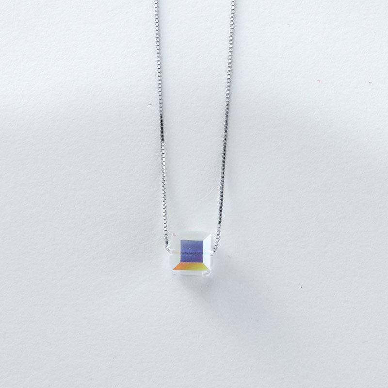 Новое модное простое квадратное ожерелье в виде сахара, корейское издание, ожерелье с цепочкой на ключицу
Новое модное простое квадратное ожерелье в виде сахара, корейское издание, ожерелье с цепочкой на ключицу