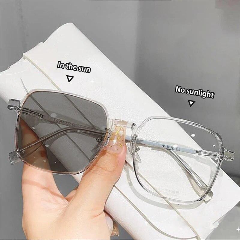 Прозрачная оправа для компьютерных очков для женщин и мужчин, квадратные очки с анти-синим светом, оптические очки, меняющие цвет, очки
Прозрачная оправа для компьютерных очков для женщин и мужчин, квадратные очки с анти-синим светом, оптические очки, меняющие цвет, очки