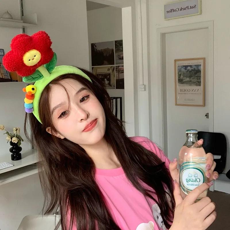 Creative Plush Cloth Color Tulip Flower Caterpillar Hairbands For Girl Woman Cute Cartoon Wash Face Make Up Headband Fashion
Creative Plush Cloth Color Tulip Flower Caterpillar Hairbands For Girl Woman Cute Cartoon Wash Face Make Up Headband Fashion