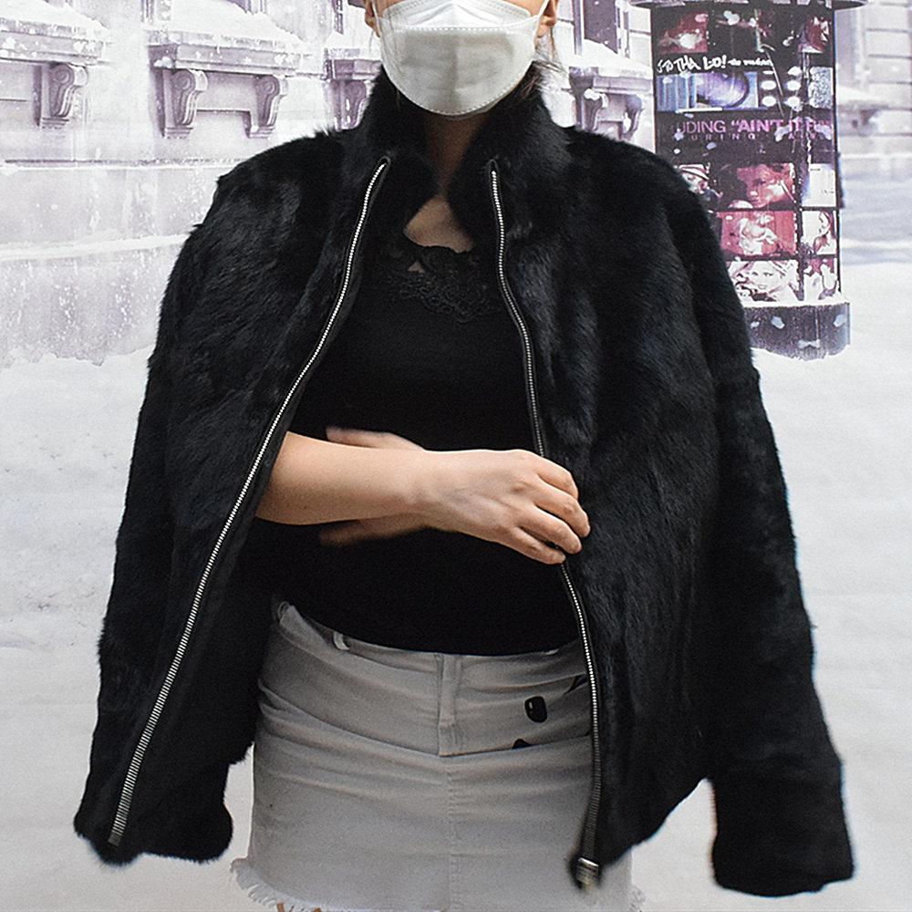 Натуральный мех кролика на молнии Пальто Женское Зимняя Мода Воротник-стойка Большой размер Роскошная Теплая Верхняя одежда С поясом Высококачественная Куртка Сделано QUEENTINA 5XL чёрный
Натуральный мех кролика на молнии Пальто Женское Зимняя Мода Воротник-стойка Большой размер Роскошная Теплая Верхняя одежда С поясом Высококачественная Куртка Сделано QUEENTINA 5XL чёрный