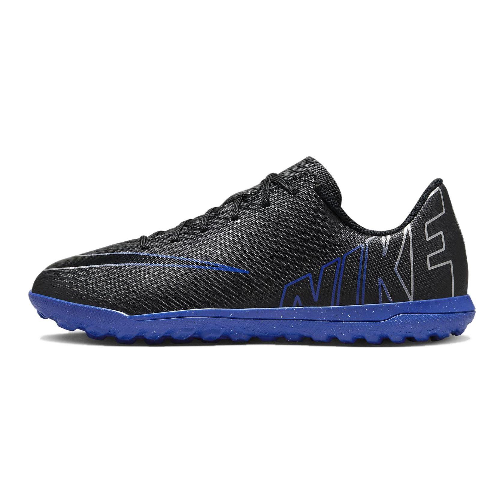 Nike Кроссовки Mercurial Vapor 15 Club TF GS Shadow Pack для детей, черные, гипер-королевские, хром DJ5956-040 35
Nike Кроссовки Mercurial Vapor 15 Club TF GS Shadow Pack для детей, черные, гипер-королевские, хром DJ5956-040 35