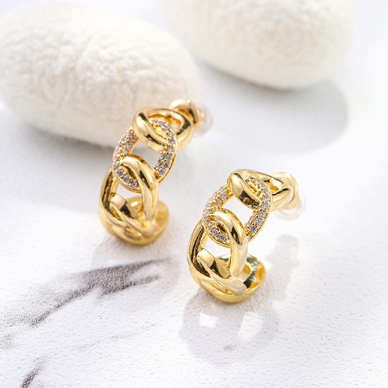 925 Gold-Plated Zircon Twist Hoop Earrings: Elegant, Versatile, and Atmospheric Design
925 Gold-Plated Zircon Twist Hoop Earrings: Elegant, Versatile, and Atmospheric Design