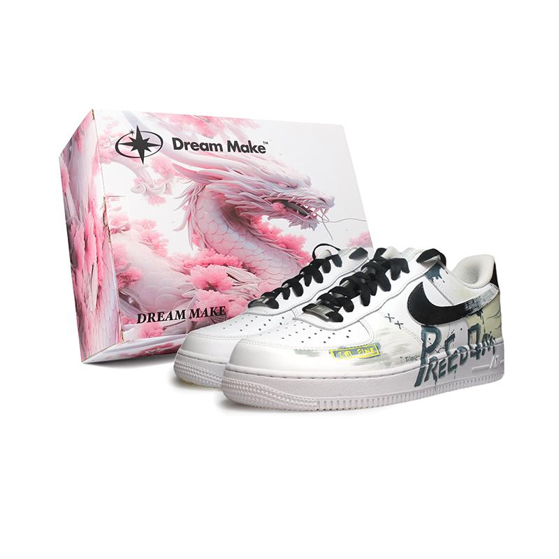 Nike Air Force 1 Romantic Sense Of Freedom Slip Resistant Abrasion Resistant Low top Skateboard Shoes Men s Black White CW2288-111(Team240--BOX) 42
Nike Air Force 1 Romantic Sense Of Freedom Slip Resistant Abrasion Resistant Low top Skateboard Shoes Men s Black White CW2288-111(Team240--BOX) 42