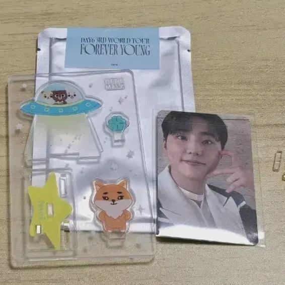 Day6 Битва Национальный Тур Md Акриловый Брелок Ён Хён Низкая Версия
Day6 Битва Национальный Тур Md Акриловый Брелок Ён Хён Низкая Версия