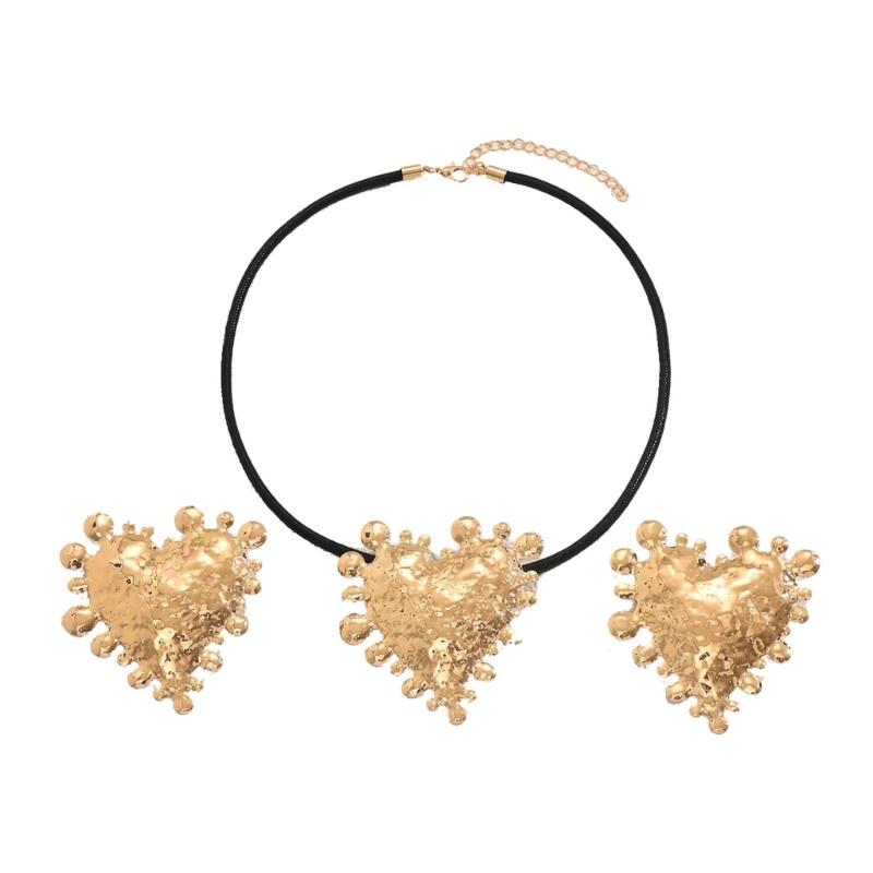 Unique Heart Design Bold Fashion Earrings And Necklace Set Heart Jewelry Collection For Women Alloy Jewelry 1
Unique Heart Design Bold Fashion Earrings And Necklace Set Heart Jewelry Collection For Women Alloy Jewelry 1