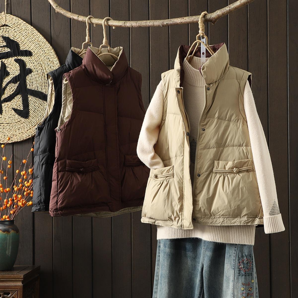 Loose literary and artistic sleeveless warm down jacket vest 2024 winter clothing contrasting color disc buckle white duck down light vest vest vest One size fits all (95-70 kg) хакі
Loose literary and artistic sleeveless warm down jacket vest 2024 winter clothing contrasting color disc buckle white duck down light vest vest vest One size fits all (95-70 kg) хакі