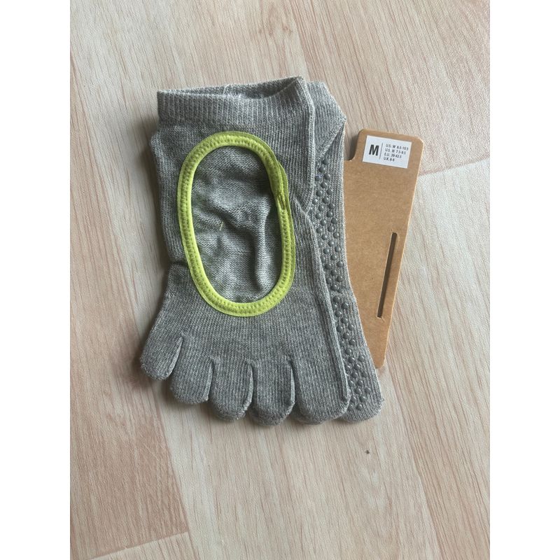 Anjali New Arrival Air Yoga Socks Finger Non-Slip Socks Pilates Men and Women Professional Toe Socks Pure Cotton Short Summer Full toe Open Back gray M39-size 43
Anjali New Arrival Air Yoga Socks Finger Non-Slip Socks Pilates Men and Women Professional Toe Socks Pure Cotton Short Summer Full toe Open Back gray M39-size 43