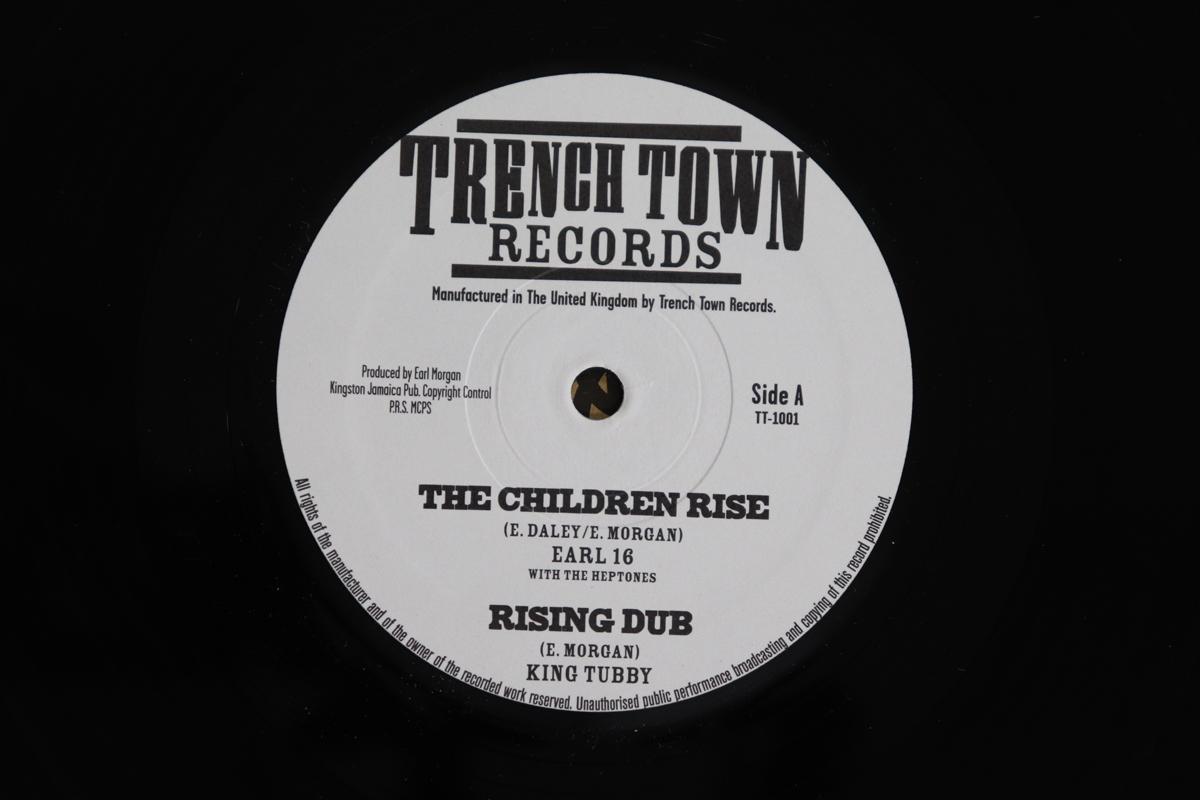 10inch Record EARL SIXTEEN, THE HEPTONES / EARL S - The Children Rise / Some Gone Astra TT1001 Trench Town 2002 US Reggae, Ska & Dub Used
10inch Record EARL SIXTEEN, THE HEPTONES / EARL S - The Children Rise / Some Gone Astra TT1001 Trench Town 2002 US Reggae, Ska & Dub Used