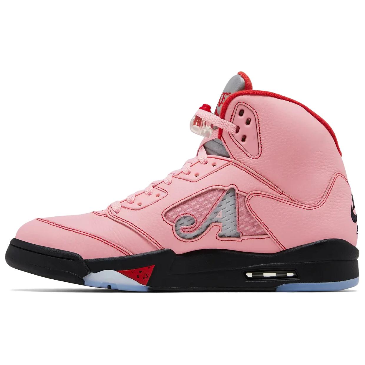JORDAN 5 Retro Awake Ny Arctic Pink DV4982-600 39
JORDAN 5 Retro Awake Ny Arctic Pink DV4982-600 39