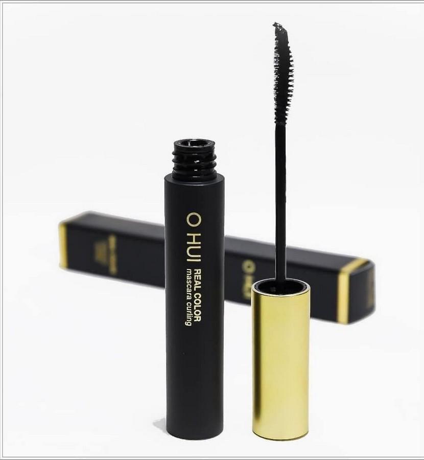 O HUI Real Color Mascara Curling 7g
O HUI Real Color Mascara Curling 7g