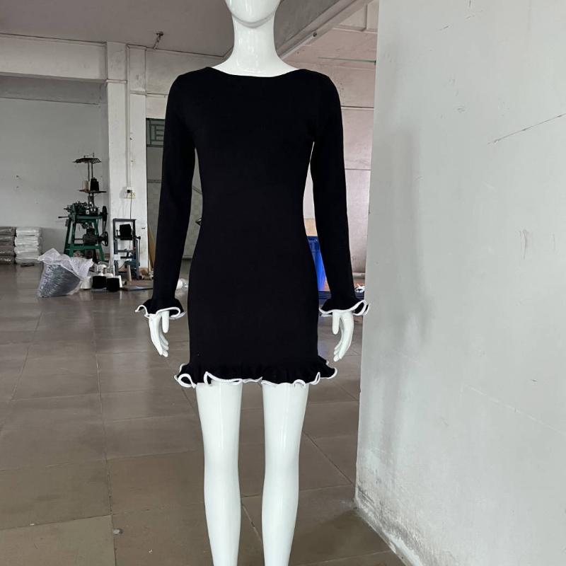 Knitted Mini Dress For Women Fungus Contrast Color Slim Sweater Dress Elegant Female Party Clothes Long Sleeve Spring New Dress S
Knitted Mini Dress For Women Fungus Contrast Color Slim Sweater Dress Elegant Female Party Clothes Long Sleeve Spring New Dress S
