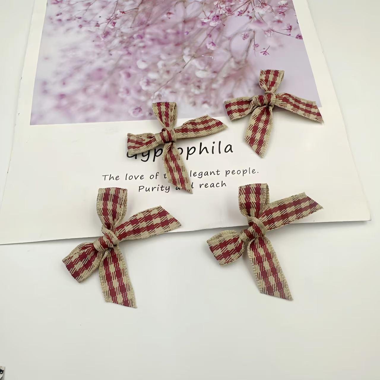 Spot 1CM Gingham Ribbon Bow for DIY Gift Wrapping and Accessories
Spot 1CM Gingham Ribbon Bow for DIY Gift Wrapping and Accessories