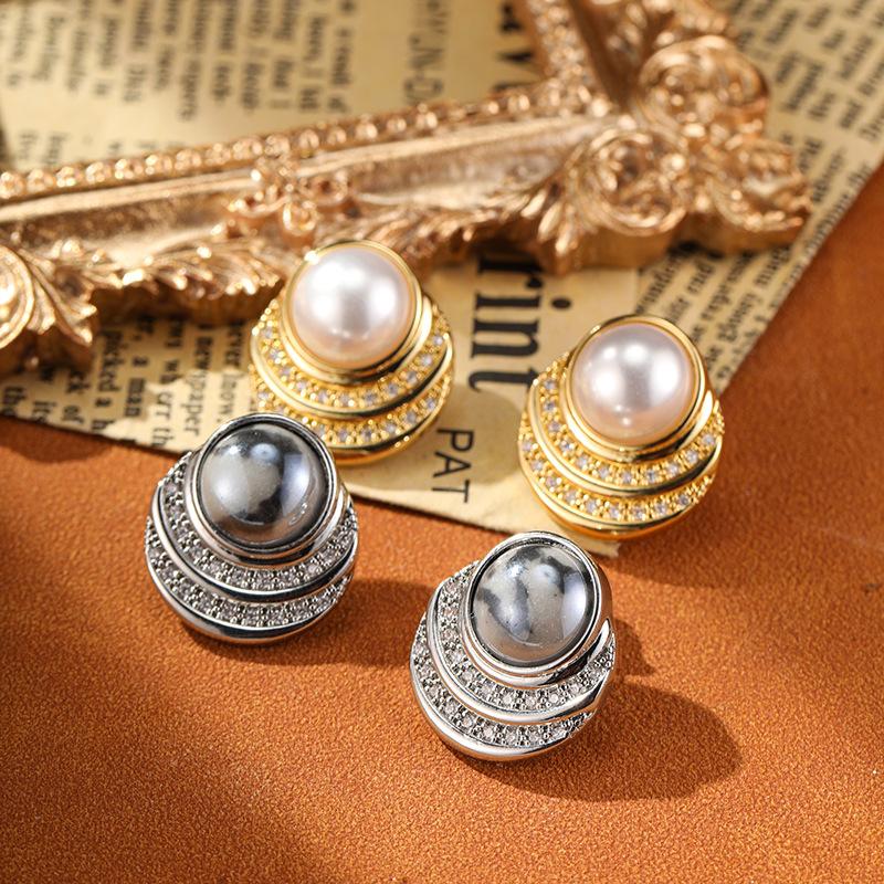 Retro Light Luxury Simple And Exaggerated Imitation Pearl Earrings Micro Inlaid Zircon Women s Earrings
Retro Light Luxury Simple And Exaggerated Imitation Pearl Earrings Micro Inlaid Zircon Women s Earrings