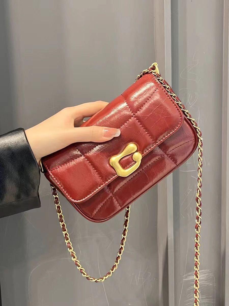 Bag Women s 2024 New Trendy ins Niche Design Chain Underarm Bag Shoulder Textured Small Bag Oblique Span Bag червоний
Bag Women s 2024 New Trendy ins Niche Design Chain Underarm Bag Shoulder Textured Small Bag Oblique Span Bag червоний