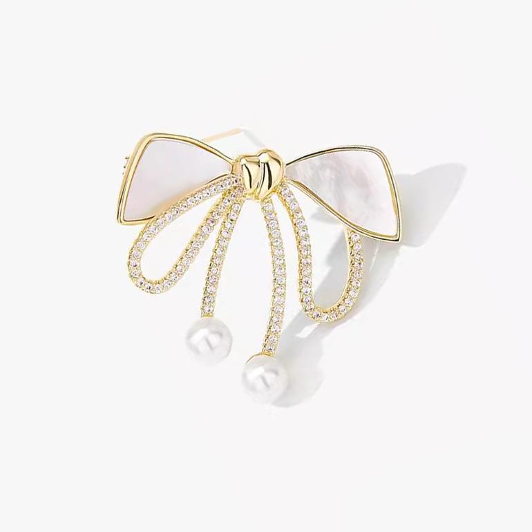 Французская ретро имитация белой ракушки брошь-бант женственный нишевый дизайн корсаж светлый роскошный костюм булавка аксессуары
Французская ретро имитация белой ракушки брошь-бант женственный нишевый дизайн корсаж светлый роскошный костюм булавка аксессуары