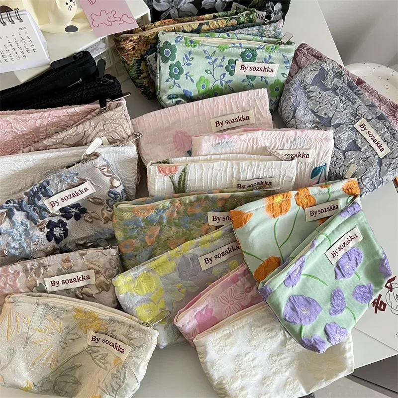 Women s Floral Korean Makeup Bags Cosmetic Bag Organizer Pouch Travel Make Up Toiletry Bag Canvas Beauty Case Pencil Case
Women s Floral Korean Makeup Bags Cosmetic Bag Organizer Pouch Travel Make Up Toiletry Bag Canvas Beauty Case Pencil Case