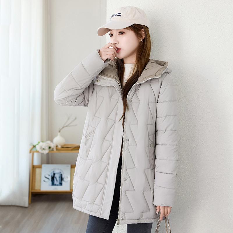 Пуховик женский средней длины новый корейский фасон свободный и утолщенный с капюшоном тонкий хлопковый жакет универсальный хлопковый- XXL
Пуховик женский средней длины новый корейский фасон свободный и утолщенный с капюшоном тонкий хлопковый жакет универсальный хлопковый- XXL