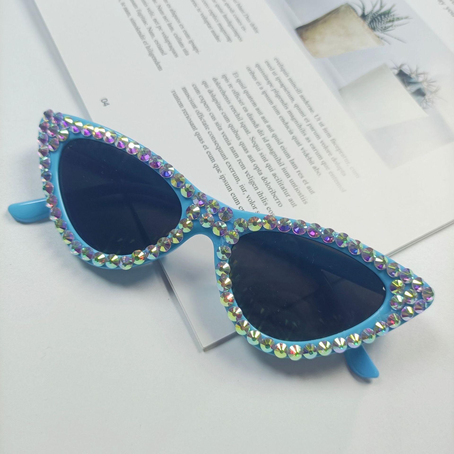 Special For Diamond-Encrusted Cat S Eye Sunglasses Women S Fashion Light Luxury Party Glasses Summer Sunscreen Sunglasses
Special For Diamond-Encrusted Cat S Eye Sunglasses Women S Fashion Light Luxury Party Glasses Summer Sunscreen Sunglasses