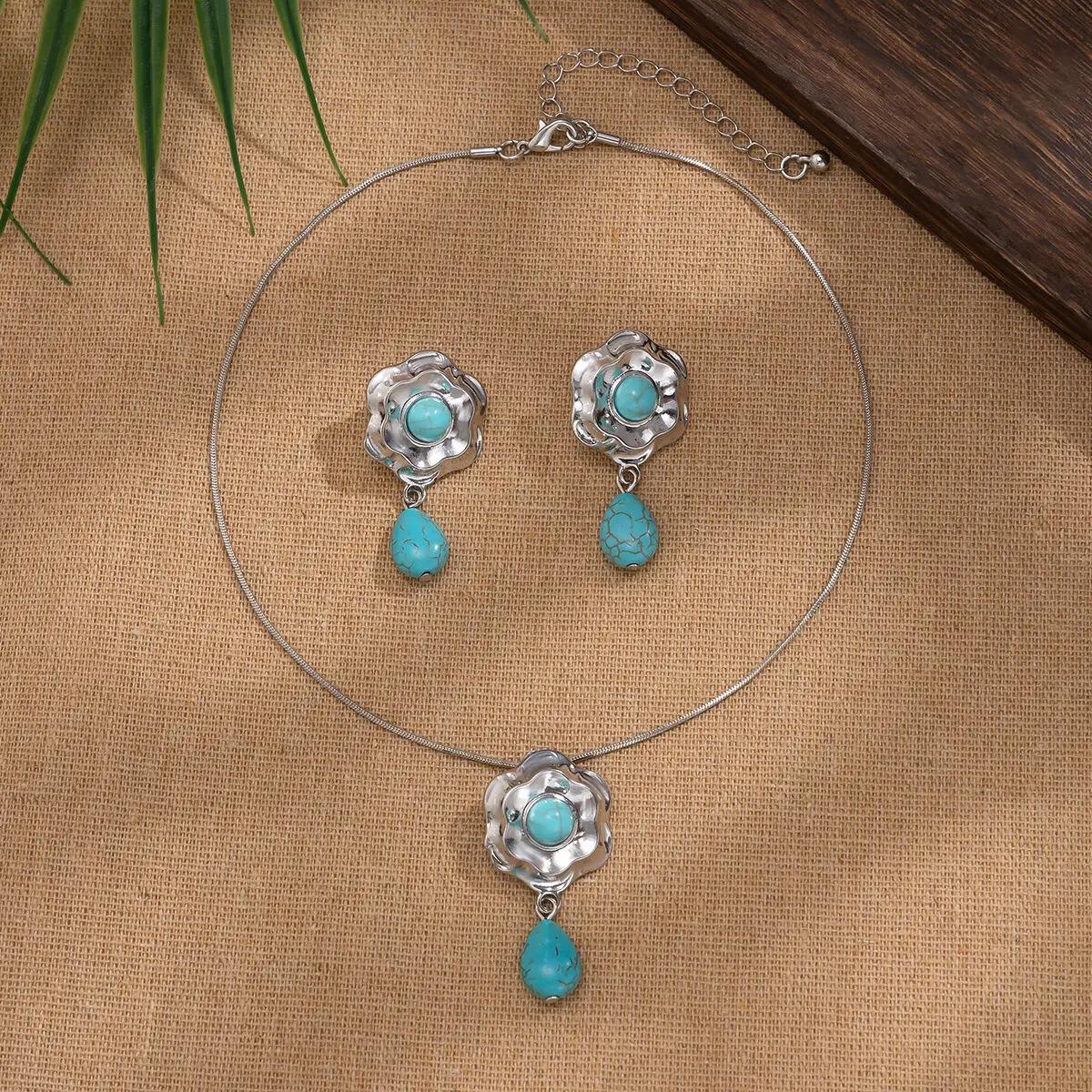 New Fashion Ethnic Flower Water Drop Blue Stone Pendant Choker Necklace Stud Earrings for Women Jewelry Set Wed Accessories Gift
New Fashion Ethnic Flower Water Drop Blue Stone Pendant Choker Necklace Stud Earrings for Women Jewelry Set Wed Accessories Gift