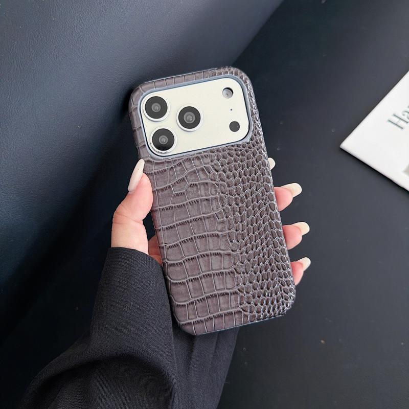 New Gold Crocodile Pattern Semi-Wrapped Oil Edge Case for iPhone 17 Air, 16 Pro, 15/14/13. iPhone 16 Pro Max
New Gold Crocodile Pattern Semi-Wrapped Oil Edge Case for iPhone 17 Air, 16 Pro, 15/14/13. iPhone 16 Pro Max