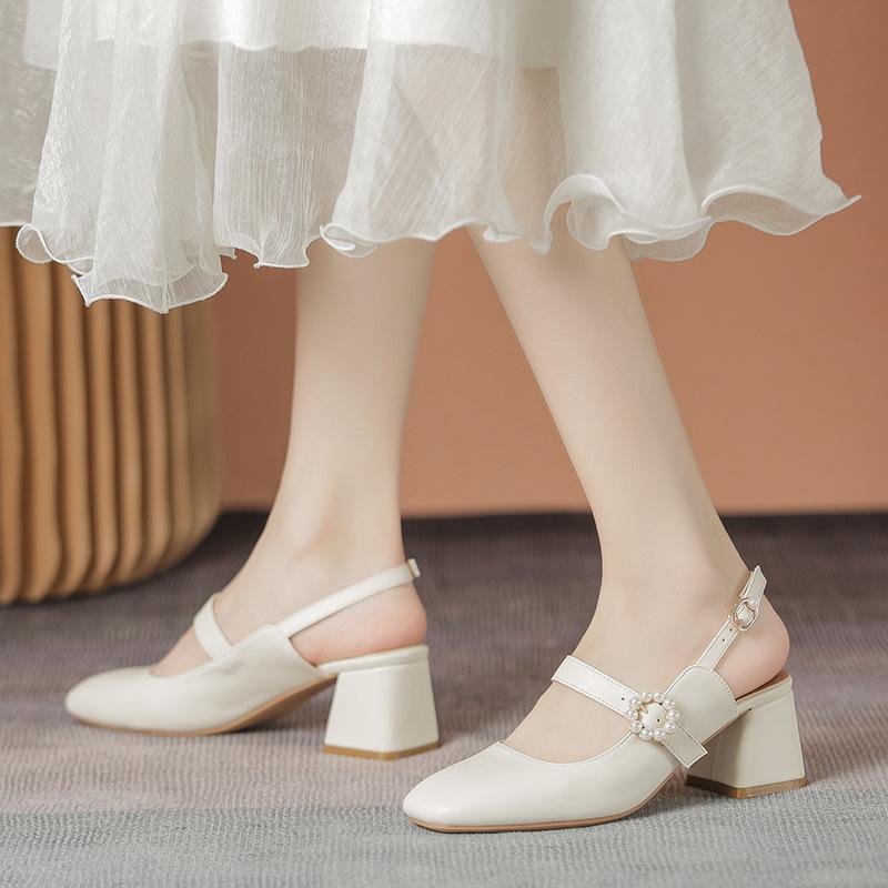 Spring square head casual thick heel bag head sandals women s word with hollow temperament shallow mouth high heels 34
Spring square head casual thick heel bag head sandals women s word with hollow temperament shallow mouth high heels 34