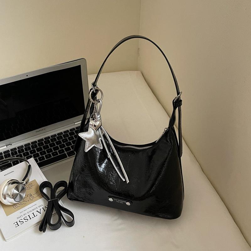 Large capacity senior sense of square shape soft durable fashion exquisite new light luxury commuting slanting cross shoulder handbag
Large capacity senior sense of square shape soft durable fashion exquisite new light luxury commuting slanting cross shoulder handbag