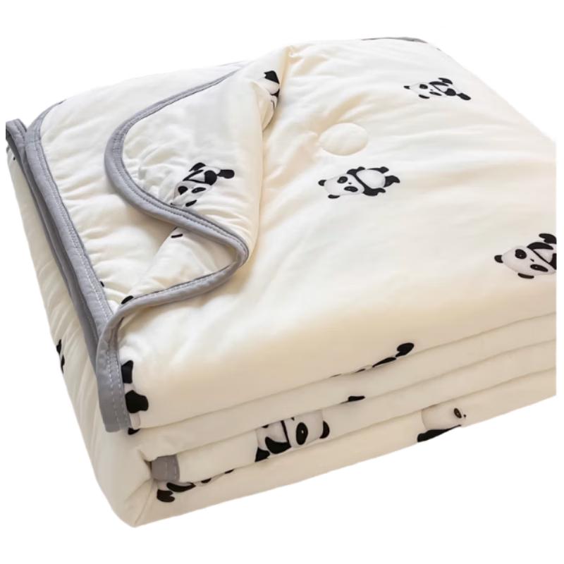 Jiuzhoulou Class A Antibacterial Cool-Touch Summer Quilt
Jiuzhoulou Class A Antibacterial Cool-Touch Summer Quilt