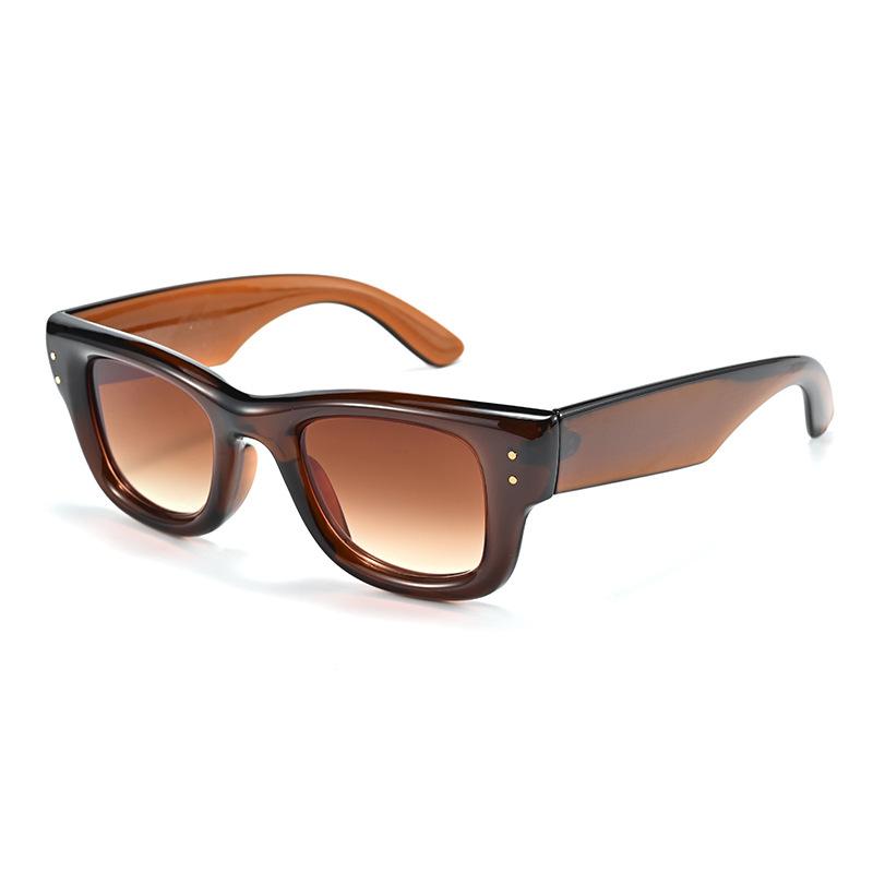 Retro Square Men Sunglasses Fashion Leopard Print Women Sunglasses Rivet Black Glasses Outdoor Driving Large Frame Sunglasses UV
Retro Square Men Sunglasses Fashion Leopard Print Women Sunglasses Rivet Black Glasses Outdoor Driving Large Frame Sunglasses UV